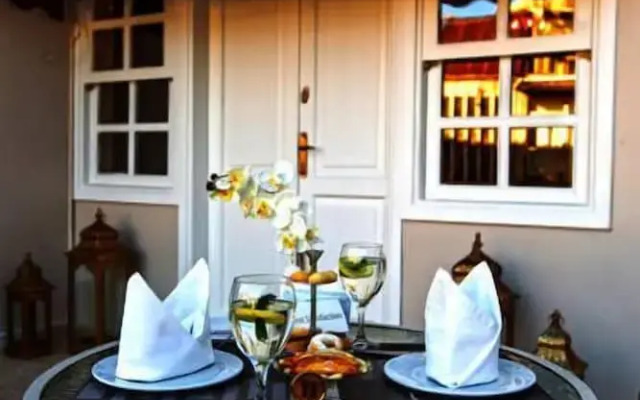 Lavin Suites Hotel