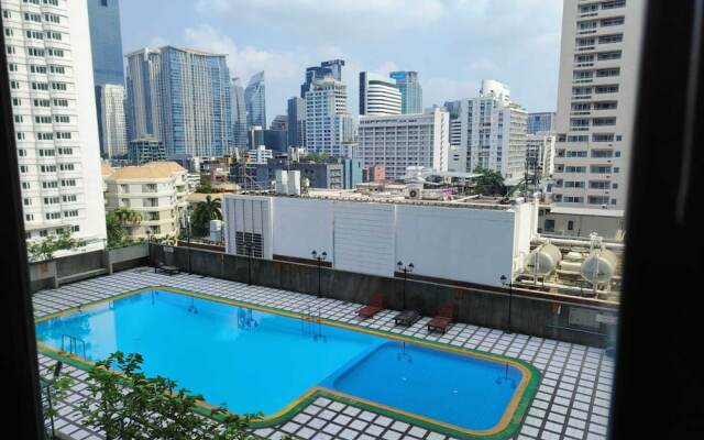 Apartments Omni Tower Direct Rooms Sukhumvit Soi 4