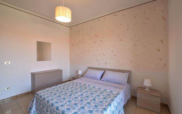 Beautiful Apartment in Marina DI Stringoli With Wifi and 2 Bedrooms