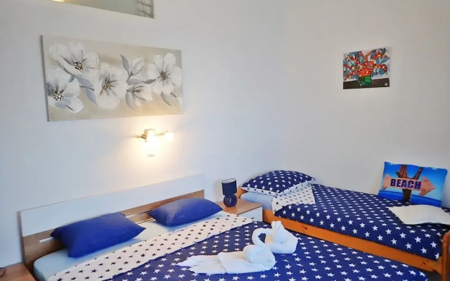 Apartments Lilly BY THE SEA