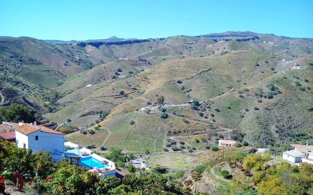 House With 4 Bedrooms in El Borge, With Wonderful Mountain View, Private Pool, Furnished Terrace Near the Beach