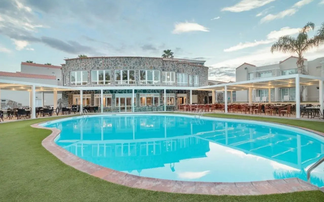 Hotel LIVVO Koala Garden