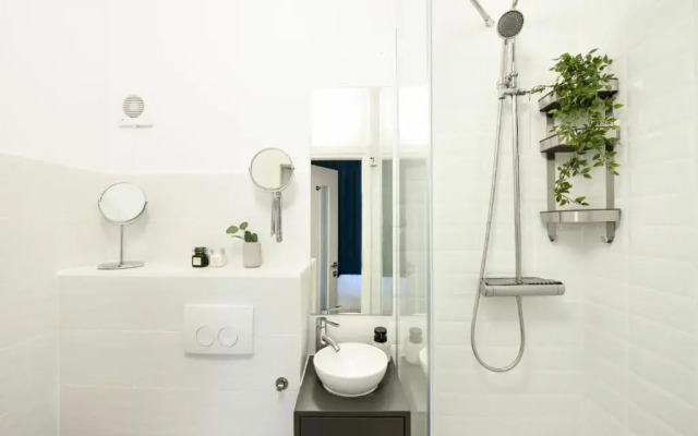 THE DREAM Apartment - Near Radisson Hotel