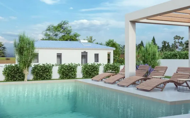 Villa Kira in Afrato