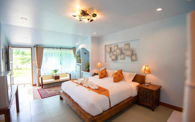 E-outfitting Pai Resort