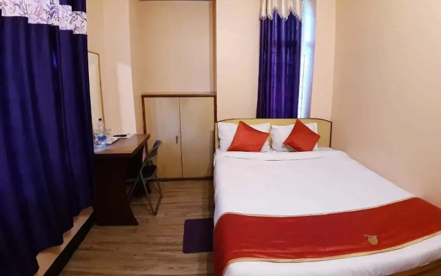 OYO 7359 Hotel Rhino