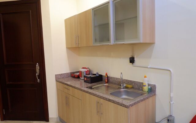 Homey The Bellezza Apartment