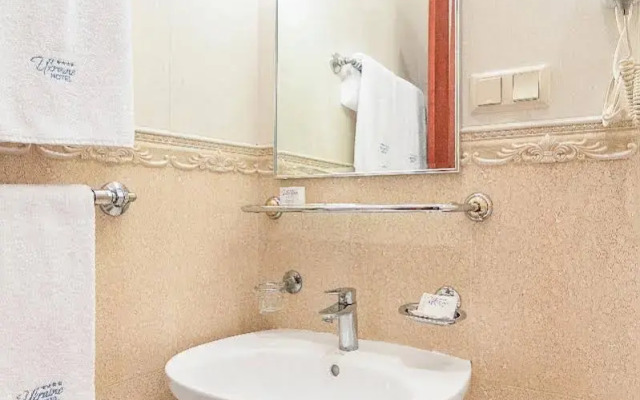 Hotel Ukraine