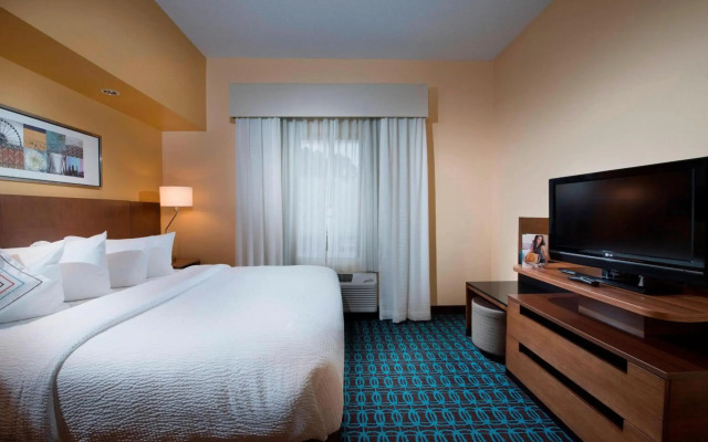 Fairfield Inn & Suites Charleston North/University Area