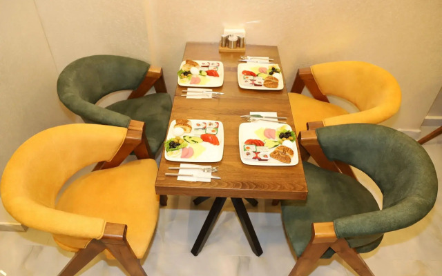 Grand Kavi Hotel