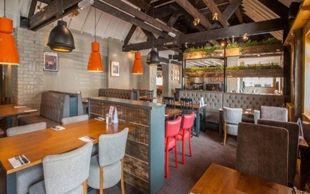 Premier Inn Gloucester Little Witcombe