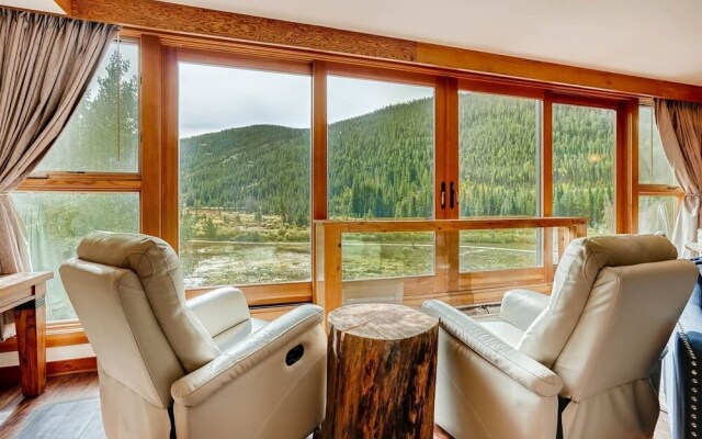 Lakeside Village 4 Bedroom Condo