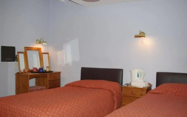 Menai Bank Hotel