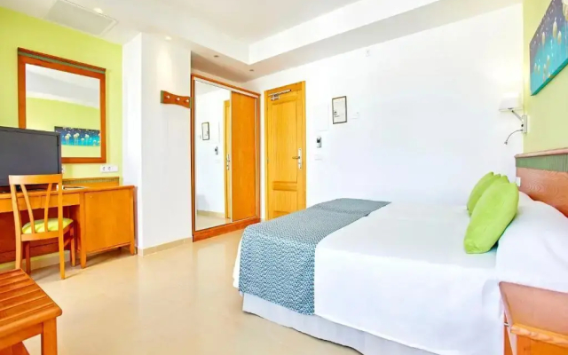 Universal Hotel Laguna