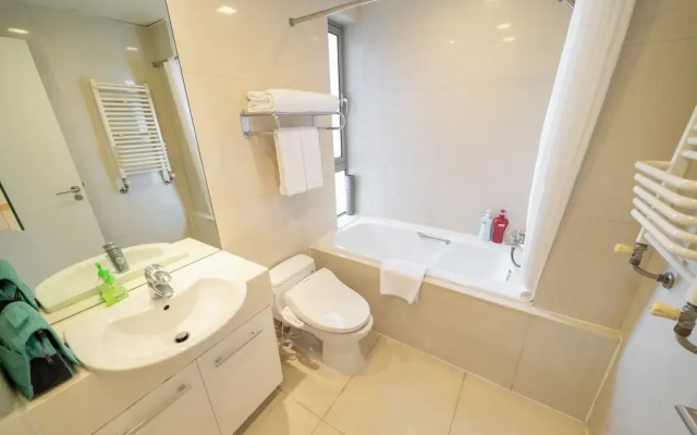 Tyms Elegant 3BR 2BA Apt Near Malls