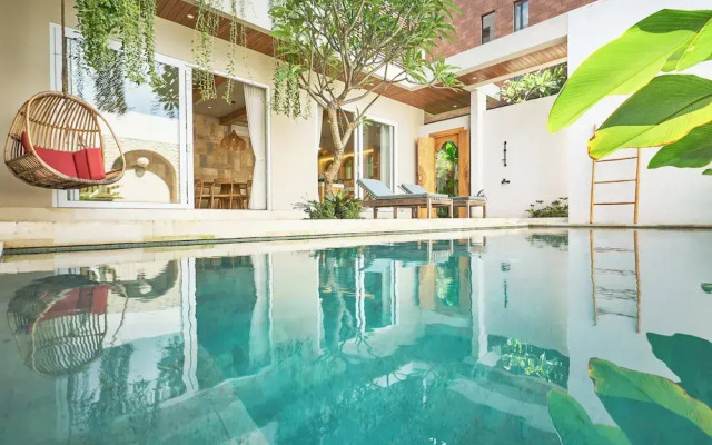 Luna Ola Villa Berawa