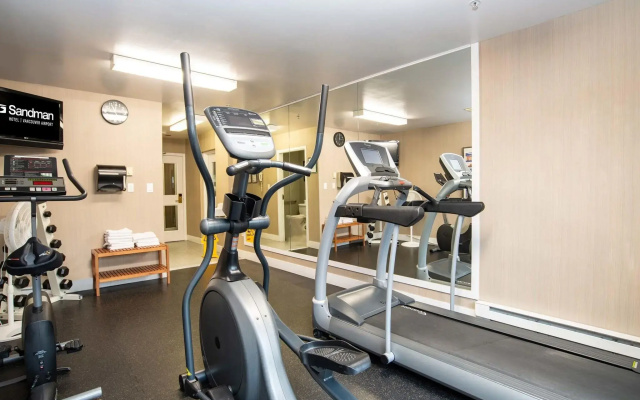 Sandman Hotel & Suites Vancouver Airport
