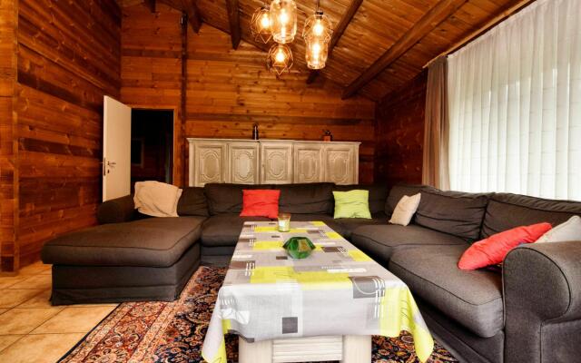 Cosy chalet in Barvaux with fenced garden