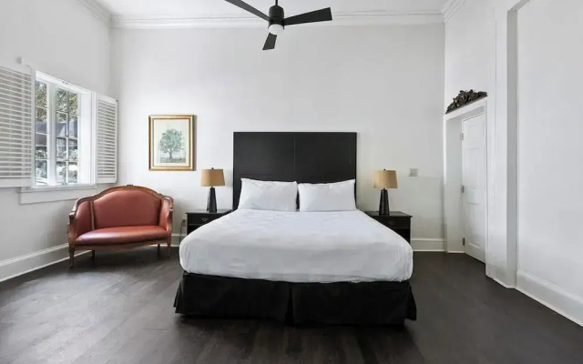 The Streetcar Historic Hotel