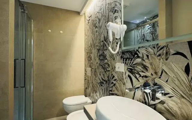 Lina Suites & Rooms