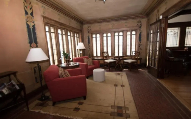 Lang House Chicago