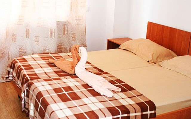 Hotel Sharmat