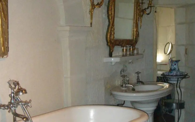 Prieure De La Chaise