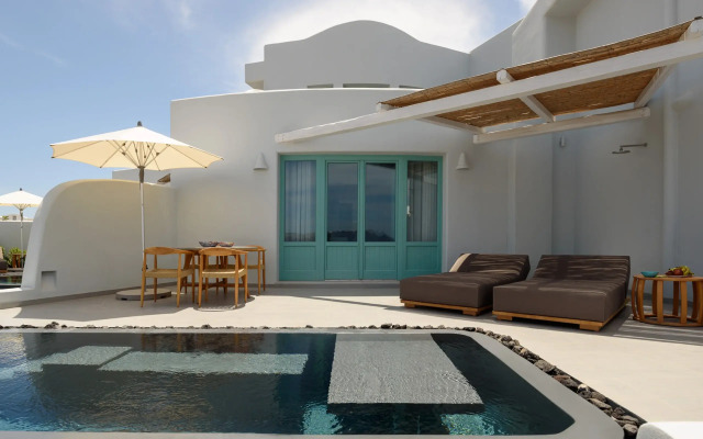 Neptune Luxury Spa Suites
