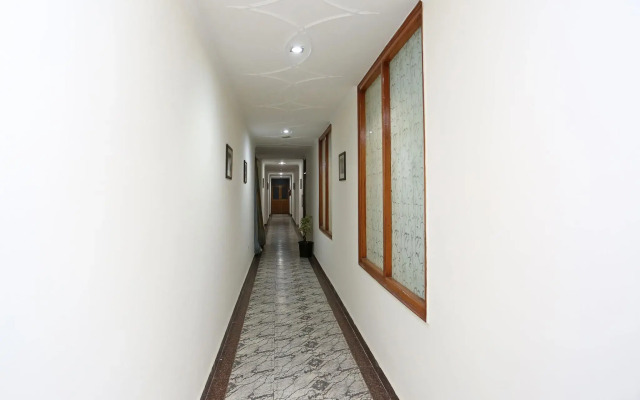 OYO 14100 Hotel D Meridien