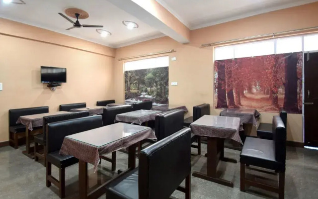 Hotel Samar by OYO Rooms