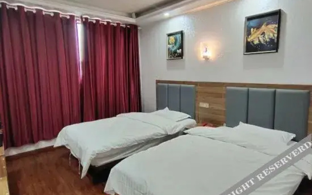 Shenqiu Aiqinhai Business Hotel