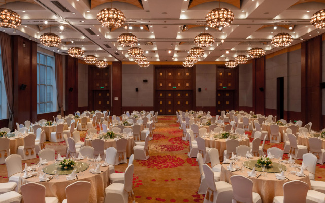 Crowne Plaza Chongqing Jiefangbei(Formerly InterContinental Chongqing)