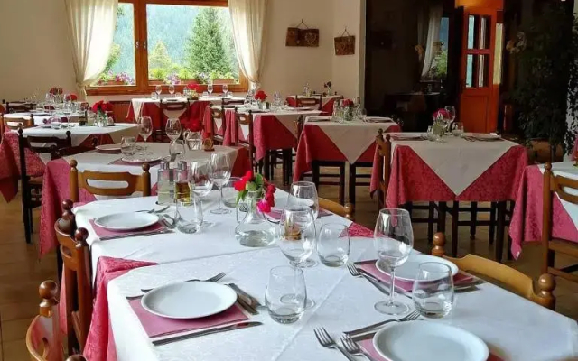 Hotel Oasi