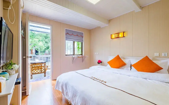 Nanzha Fuchang Bridge Family Vacation Homestay (Wuzhen Scenic Area Branch)