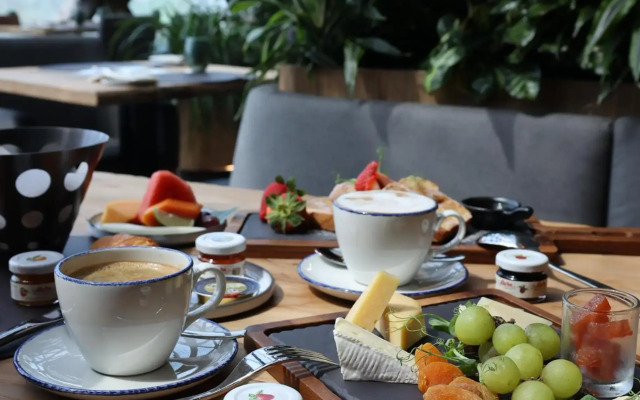 Dusit Thani Laguna Singapore