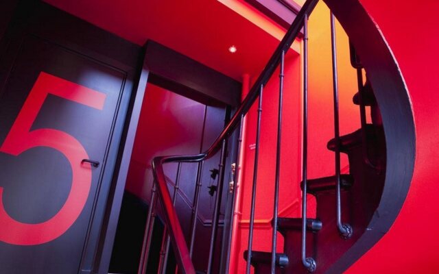 First Hotel Paris Tour Eiffel