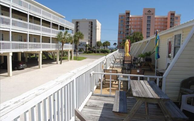 Moonraker 9 by RedAwning