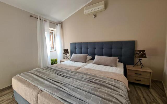 Joya Village House