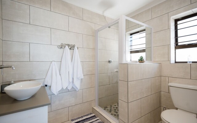 Picnic Rock Seaside Accommodation