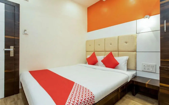 OYO 24822 Samarth Guest House