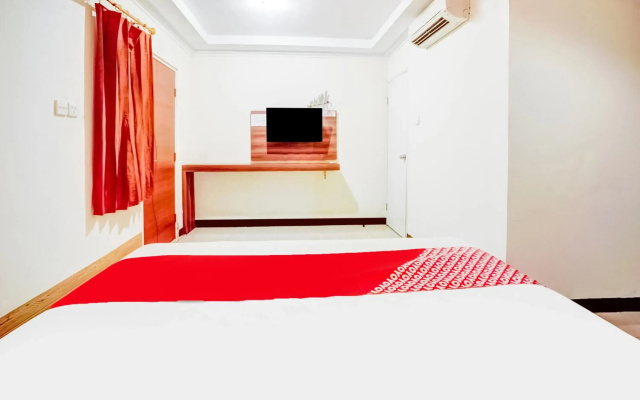 Hotel O Siwalankerto Near Surabaya Carnival