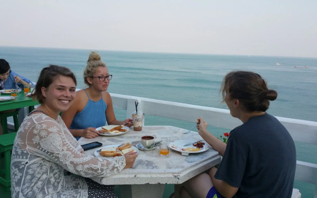 Ocean View Resort - Koh Sichang