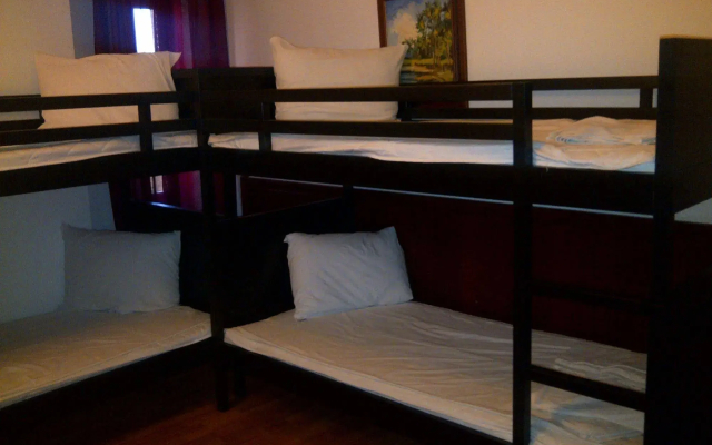 Reina Hotel