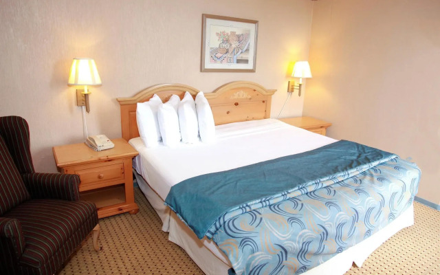 Americas Best Value Inn & Suites-Bush Int'l Airport West