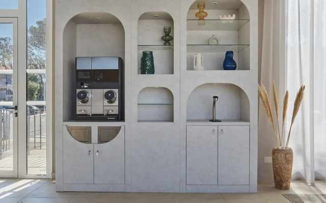 Apartment in Giens With Pool & Beaches Nearby