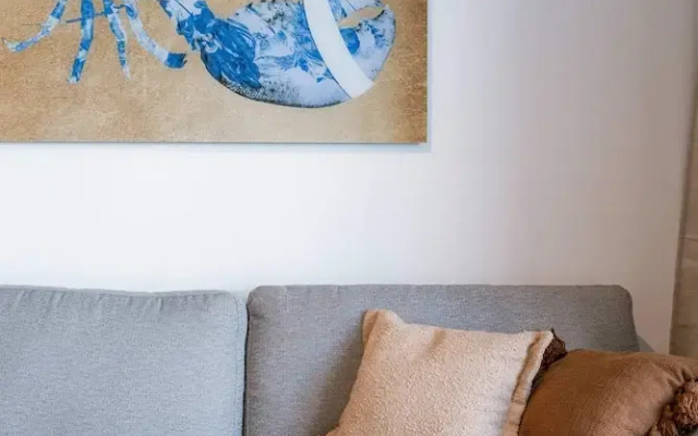 Beautiful Apartment With Pool Terrace and Parking