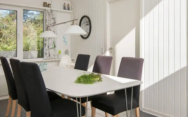 6 Person Holiday Home in Tarm