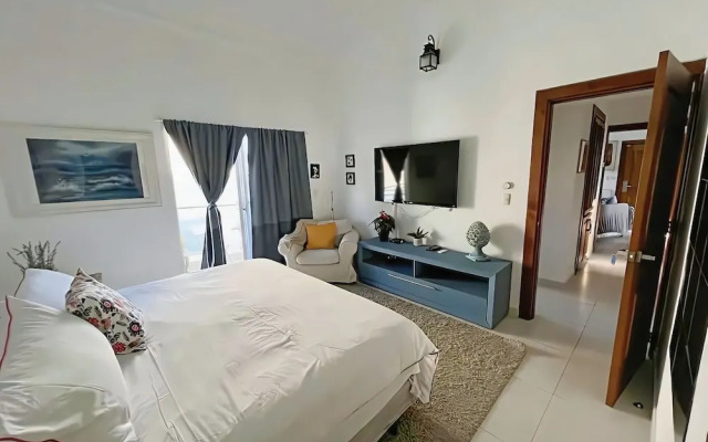Dduplex Near the Beach - Airport Transfer