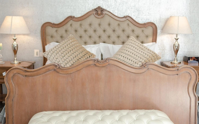 Private Penthouse Suite