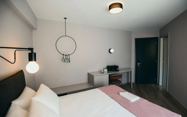 BED in Athens